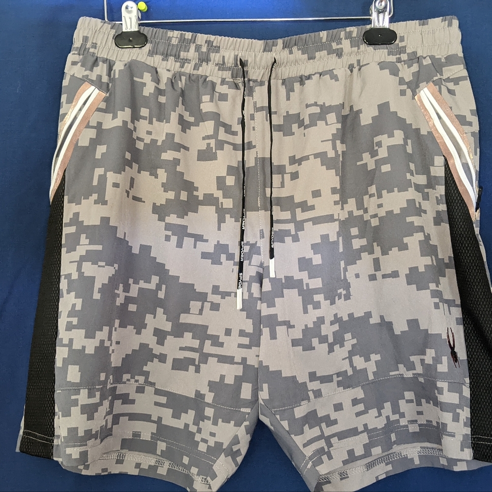 Men's athletic short sixe XL spyder brand. Good shape.